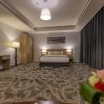 Laten Suites Al Salim Plaza